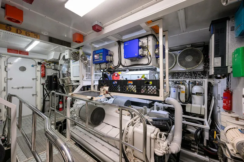 21 Sea Sands Yacht Photos Pics 