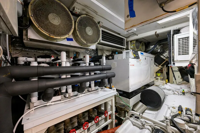 21 Sea Sands Yacht Photos Pics 