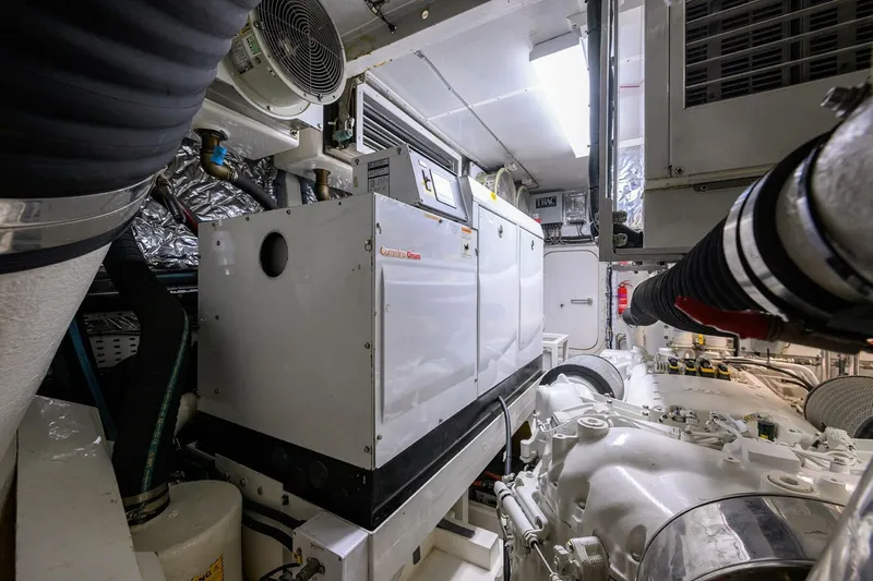 21 Sea Sands Yacht Photos Pics 