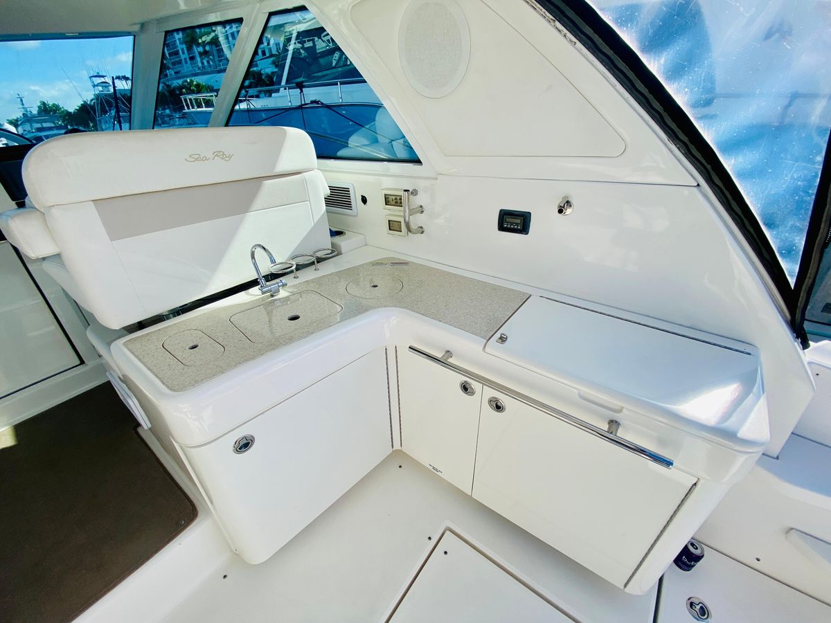 2010 Sea Ray 45 