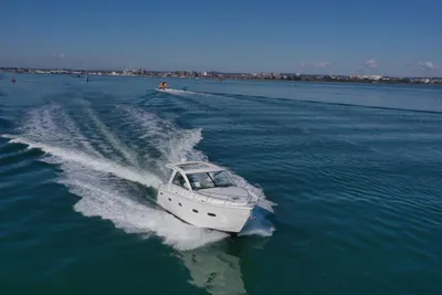 Sealine SC35