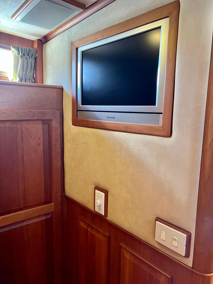 2004 Legacy 52 