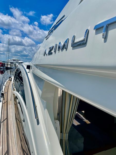 2006 Azimut 68S