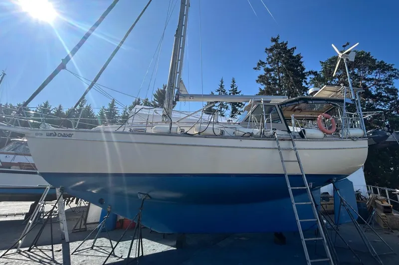 Wind Chaser Yacht Photos Pics 