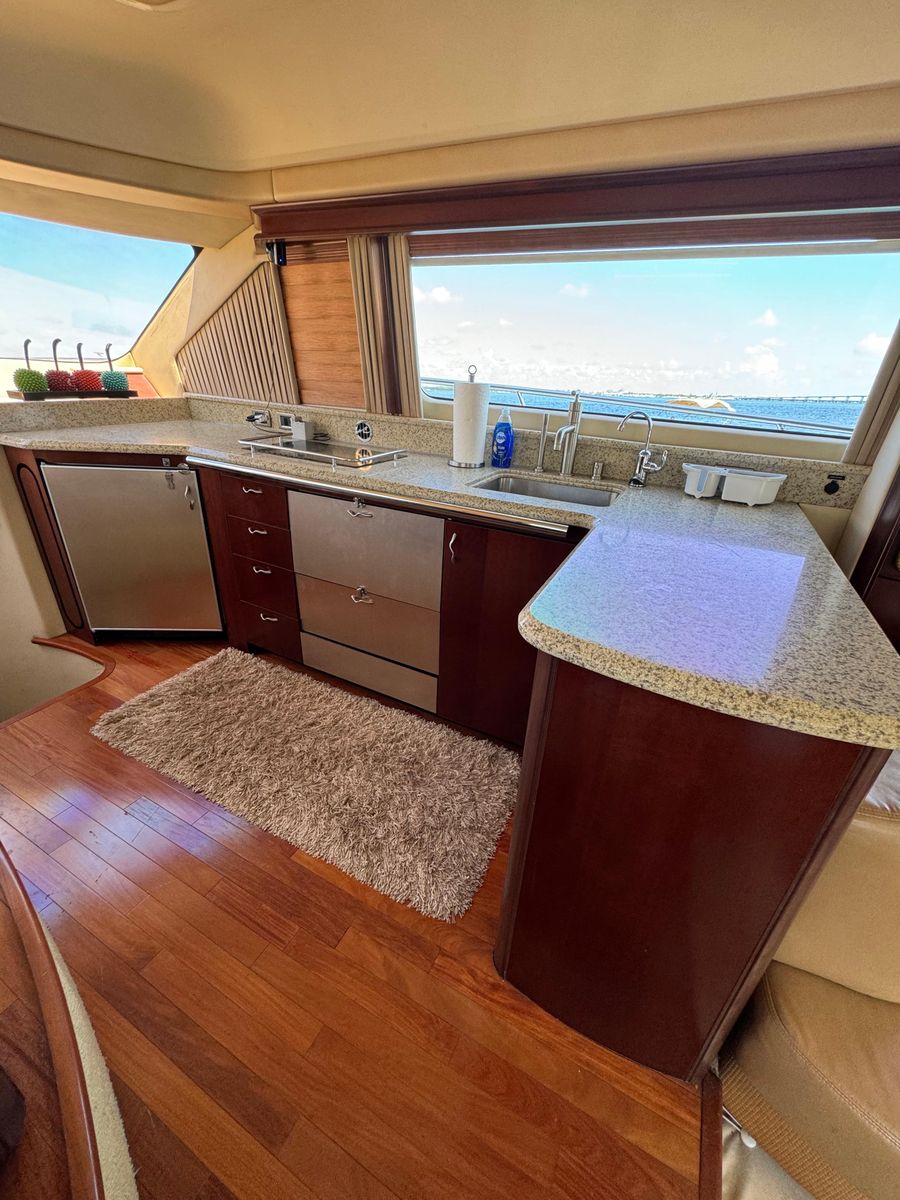 2005 Sea Ray 58 