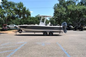 2017 Robalo 246 Cayman
