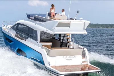 2024 Sealine F430