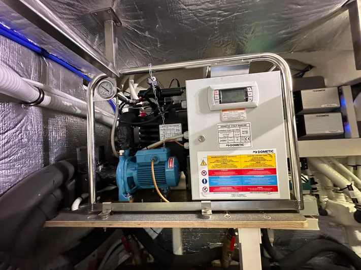 Skyfall Yacht Photos Pics 