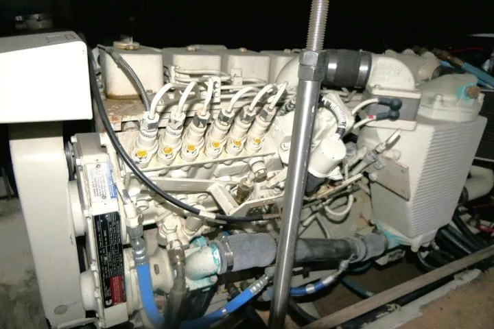 Code Four Yacht Photos Pics Engine of 2000 Carver 406 Motor Yacht, showcasing intricate mechanical components.
