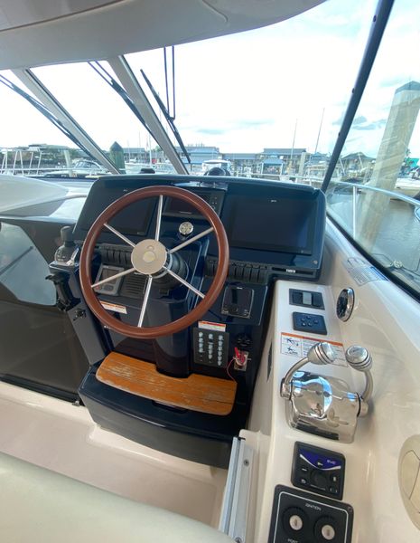 2010 Tiara Yachts 3900 Sovran