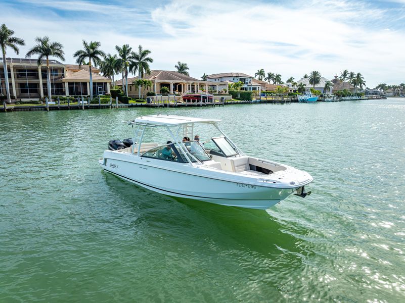 2018 Boston Whaler 270 Vantage