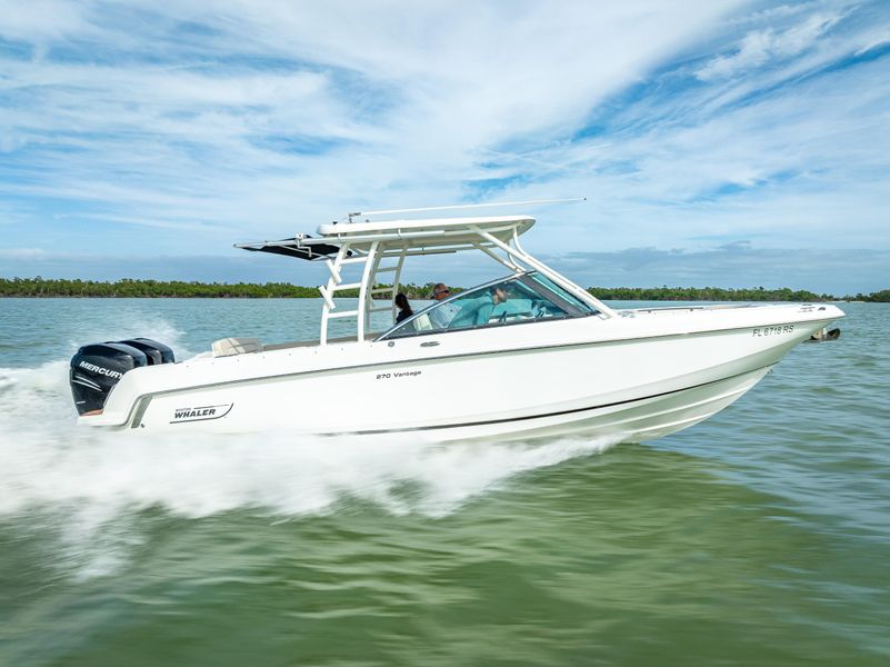 2018 Boston Whaler 270 Vantage