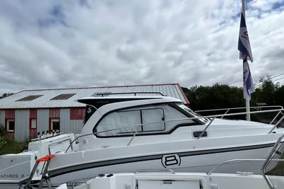 2024 Beneteau Antares 8 Fishing