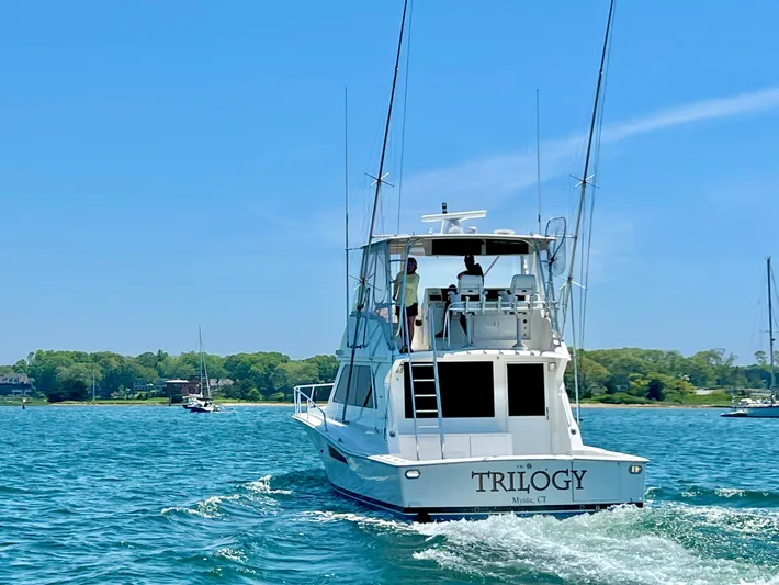 Trilogy Yacht Photos Pics Viking 47 Trilogy - Stern