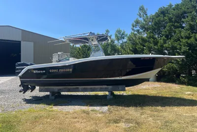 Triton 2895 CC