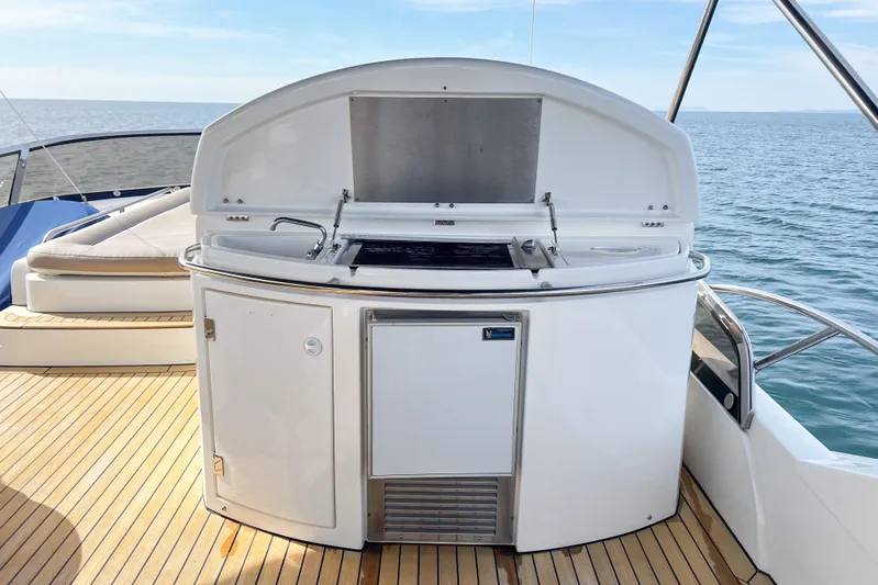  Yacht Photos Pics Outdoor kitchen on 2007 Sunseeker Manhattan 66 yacht with ocean view.