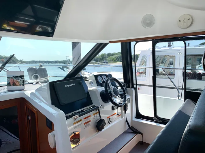 Born To Run Yacht Photos Pics 