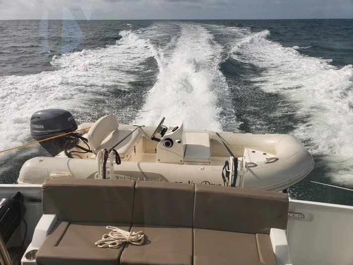 Born To Run Yacht Photos Pics 