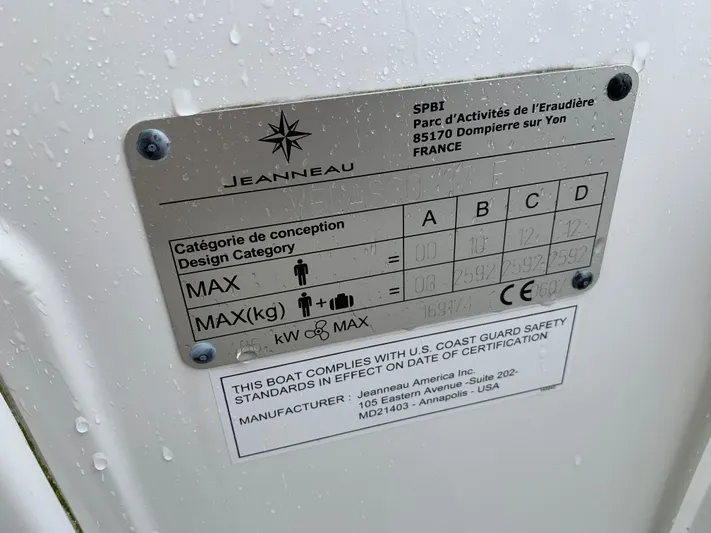 Born To Run Yacht Photos Pics 