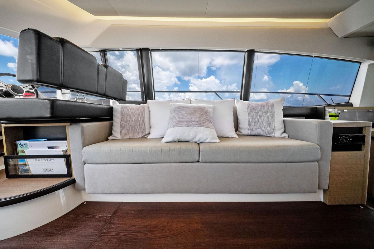 2017 Prestige 59 