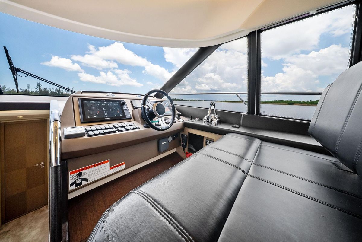2017 Prestige 59 