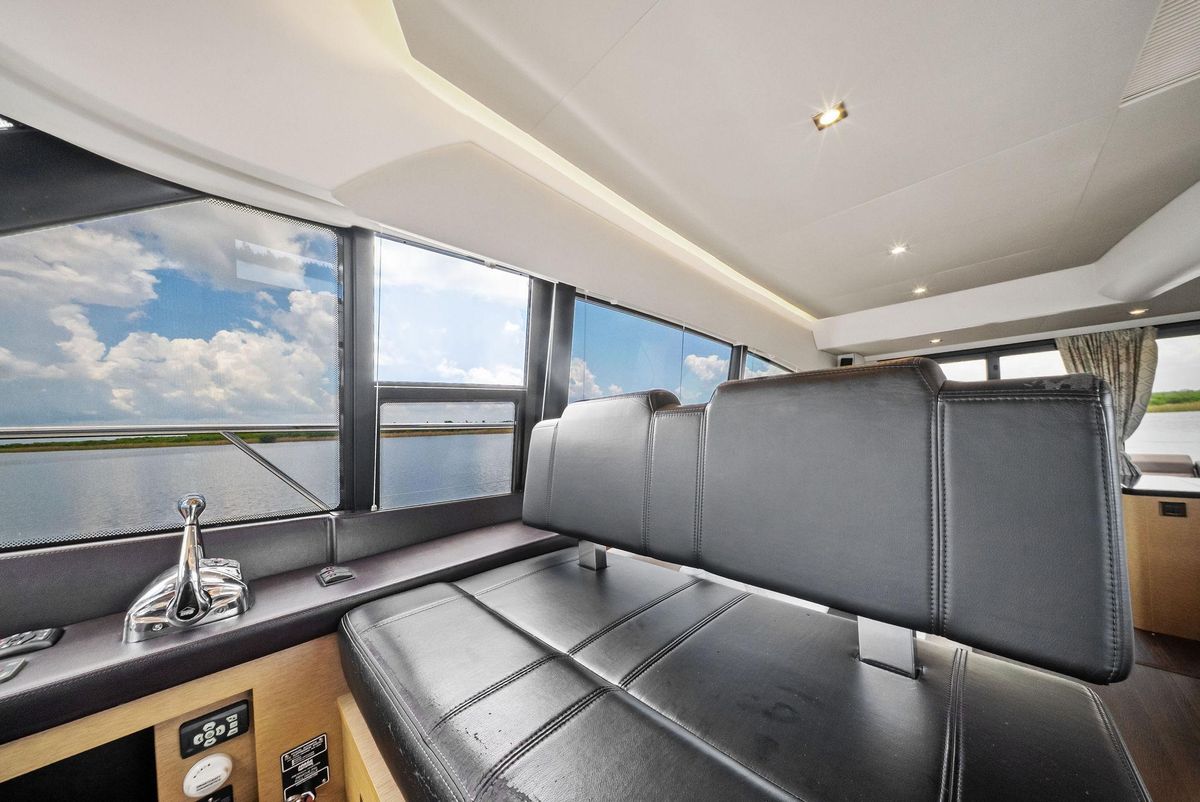 2017 Prestige 59 