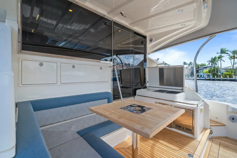 Sapphire Yacht Photos Pics 2022 Riviera 575 Suv - Image 29