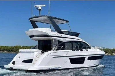 2024 Azimut Fly 53