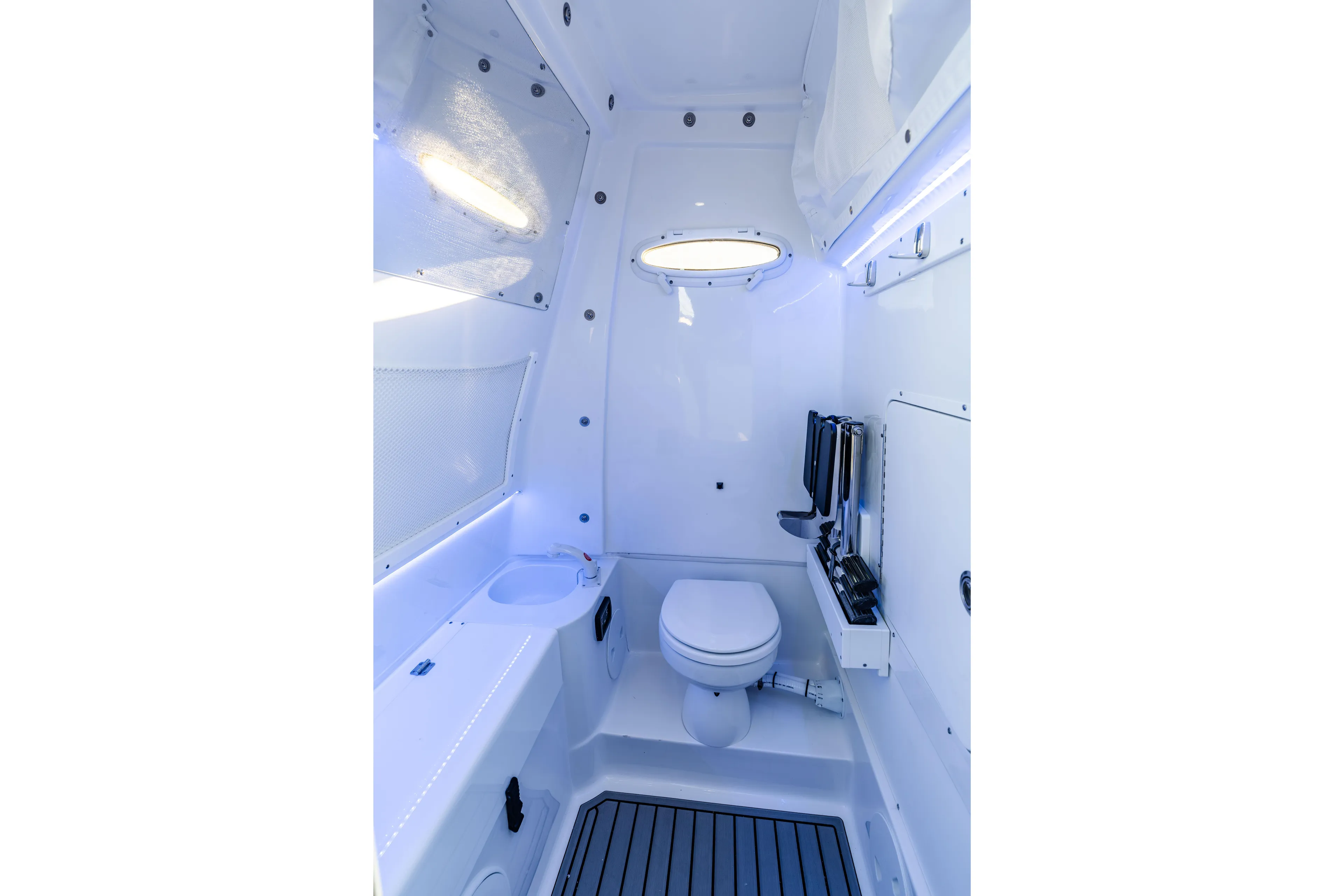  Yacht Photos Pics Interior of 2026 Sea Hunt Ultra 305 Coffin Box boat bathroom, featuring modern amenities.