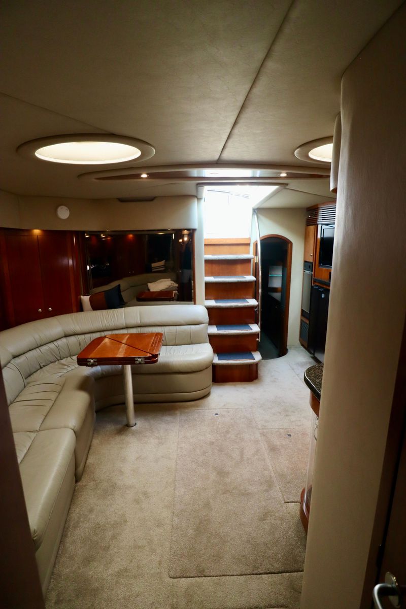2005 Cruisers Yachts 52 