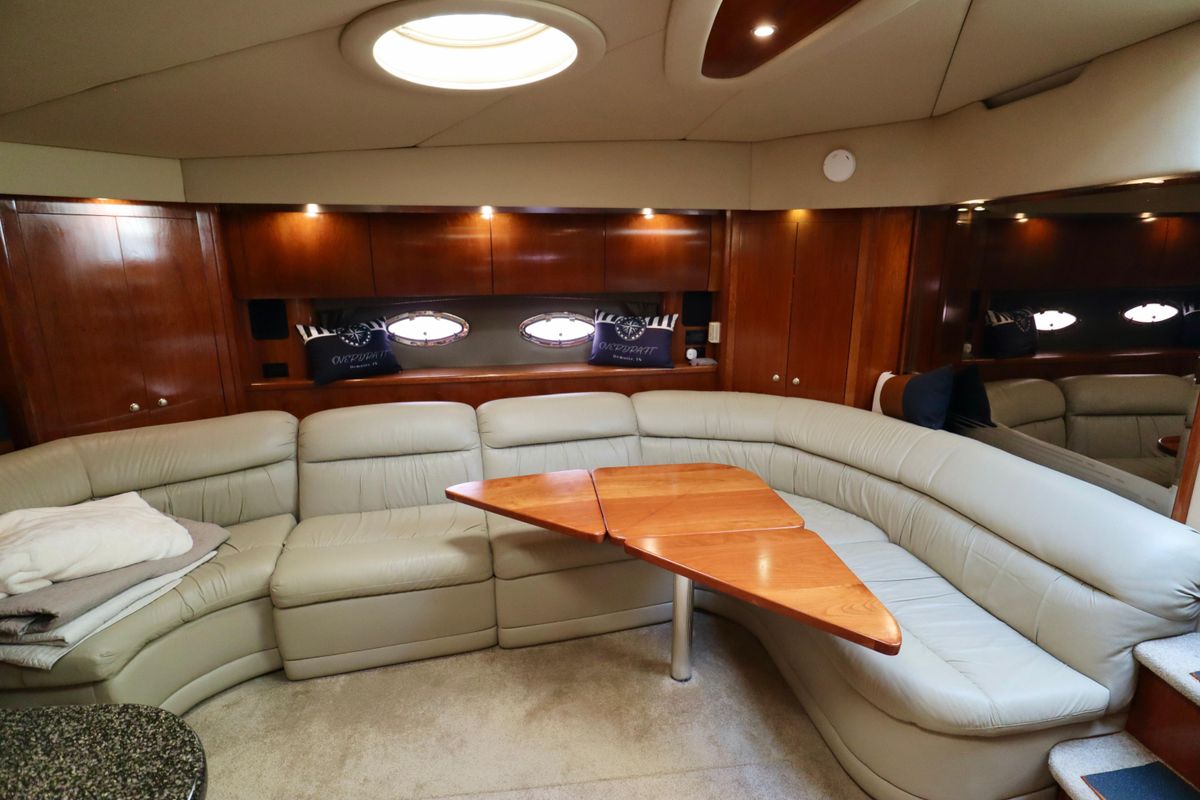 2005 Cruisers Yachts 52 