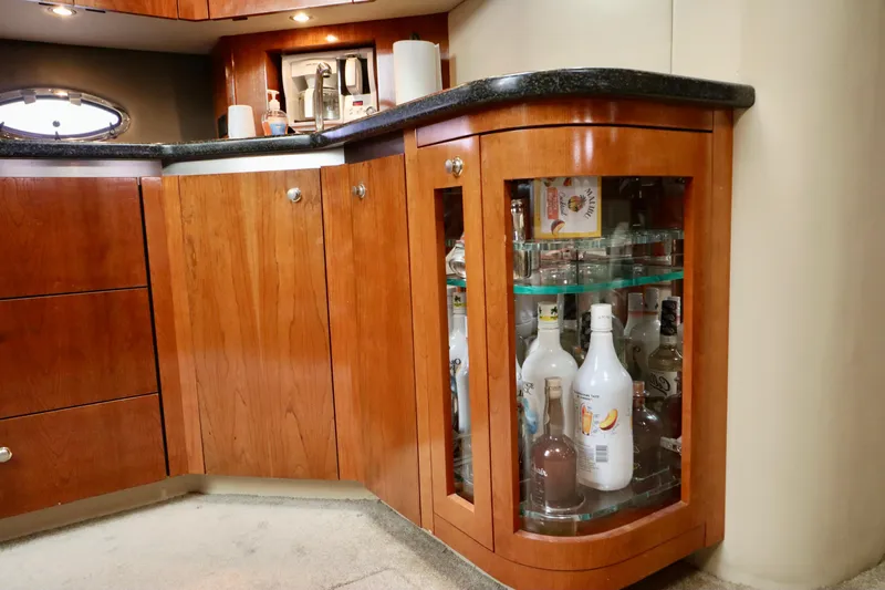 Overdraft Yacht Photos Pics 