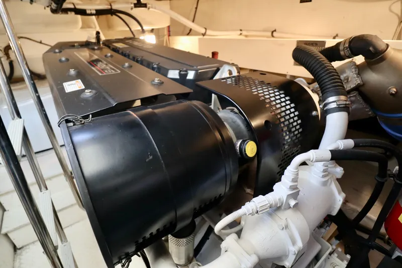 Overdraft Yacht Photos Pics 