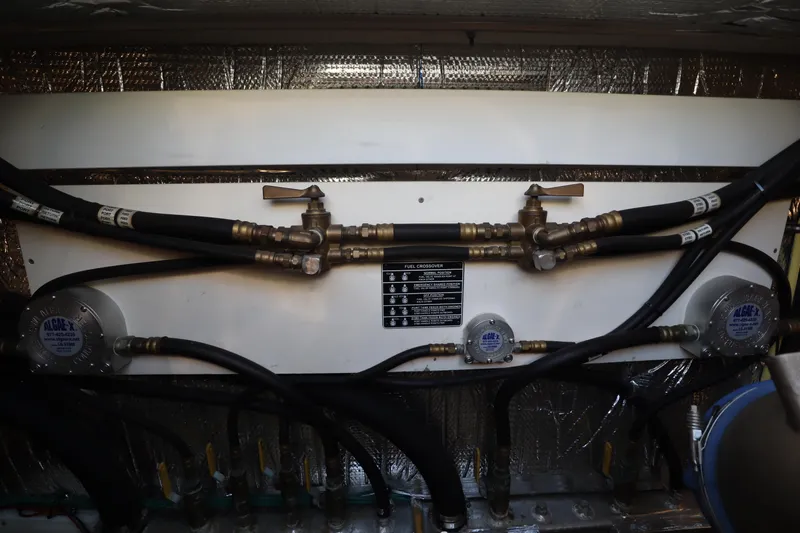 Overdraft Yacht Photos Pics 