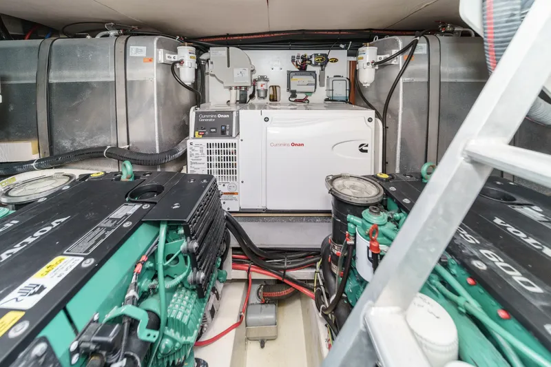 The Riviera Yacht Photos Pics 