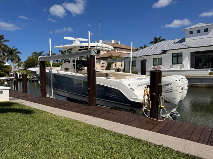 The Manhatten Project Yacht Photos Pics 