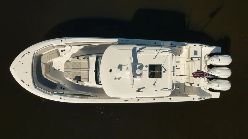 Low Rise Yacht Photos Pics 
