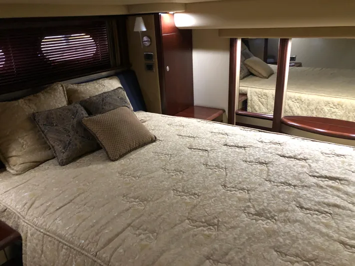 Cashed Out Yacht Photos Pics Luxurious bedroom interior of 2006 Sea Ray 58 Sedan Bridge yacht.