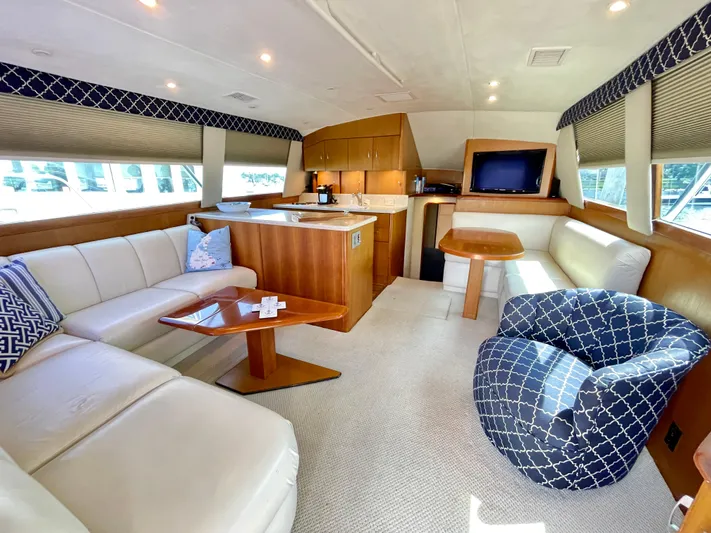  Yacht Photos Pics Luxurious interior of 2000 Ocean Yachts 43 Super Sport with elegant seating and modern amenities.