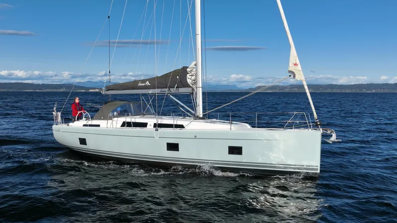 Dragonfly Yacht Photos Pics 