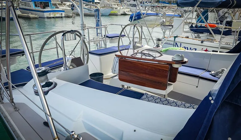 Kinship Ll Yacht Photos Pics 