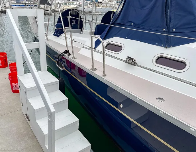 Kinship Ll Yacht Photos Pics 