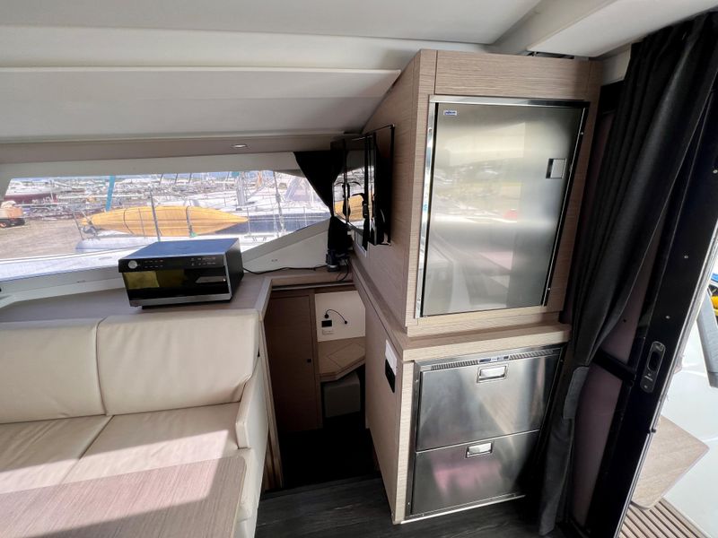2020 Fountaine Pajot Lucia 40