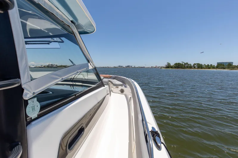 Da Wetta Da Betta Yacht Photos Pics 2021 Boston Whaler 420 Outrage _Da_ Wetta Da_ Betta_ Side