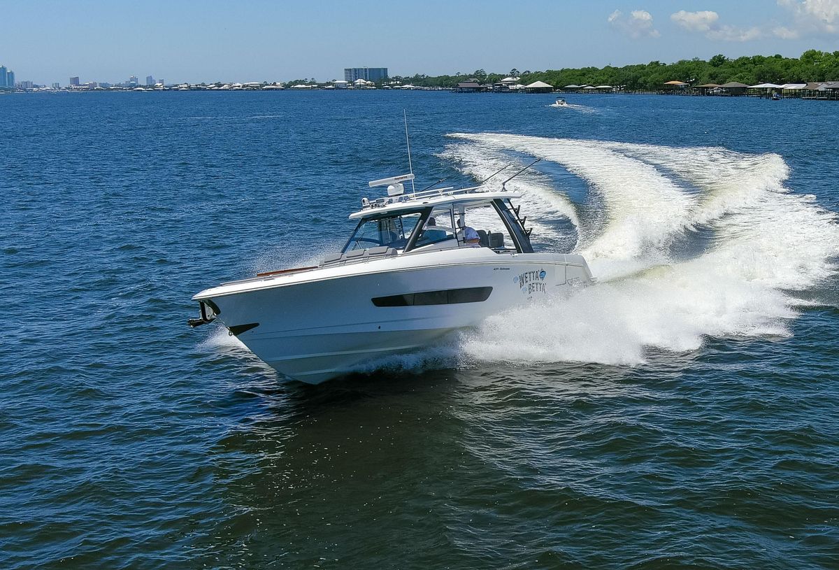 2021 Boston Whaler 42 