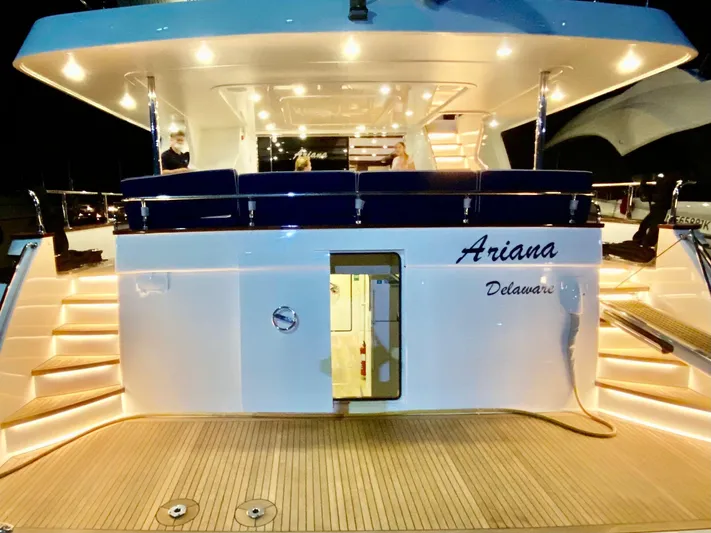 Ariana Yacht Photos Pics 