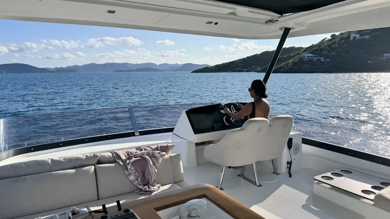 Pheonix Yacht Photos Pics 2022 Fountaine Pajot MY6 flybridge helm station