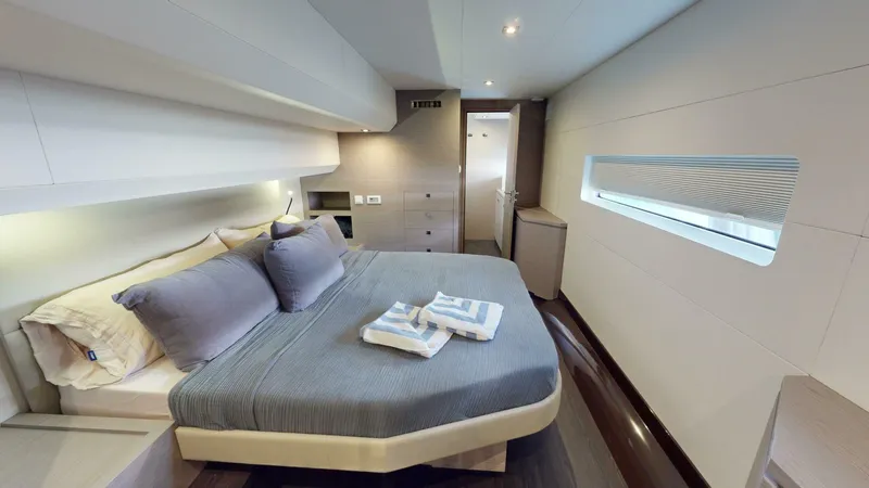 Pheonix Yacht Photos Pics Luxurious 2022 Fountaine Pajot MY6 yacht master cabin