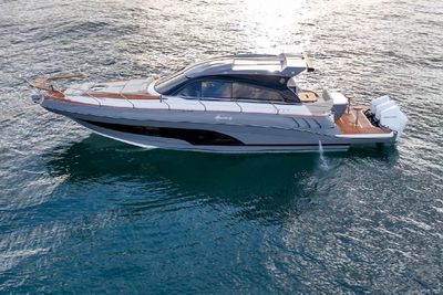 Yacht