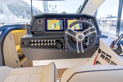 Yacht
